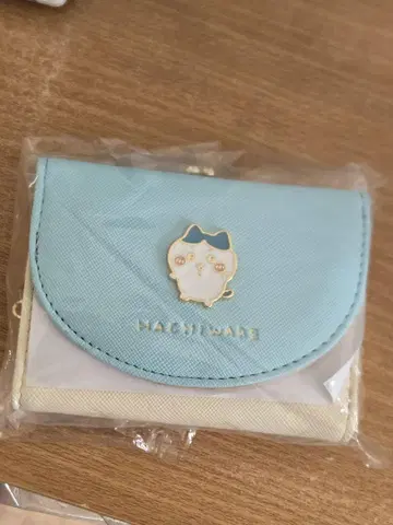 치이카와 하치와레 지갑 3단 폴더형