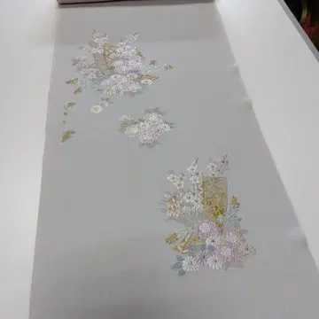소주 자수 부착 순수 실크 옷감