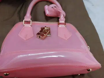 핑크 러버 핸드백