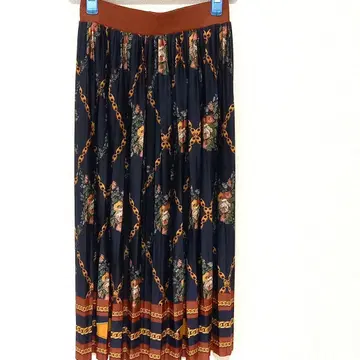 [ ZARA ] 꽃무늬 체인 무늬 플리츠 롱 스커트 촉감 산뜻