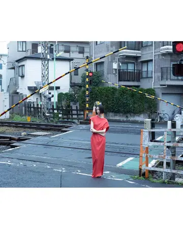 마메쿠로구치 Cotton Jersey Asymmetric Dress