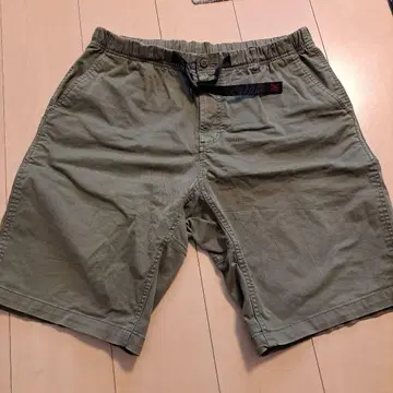 GEMRICE XL 올리브 그린 하프 팬츠