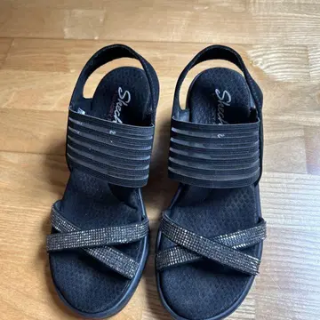 Skechers 블랙 스포츠 샌들 6.5