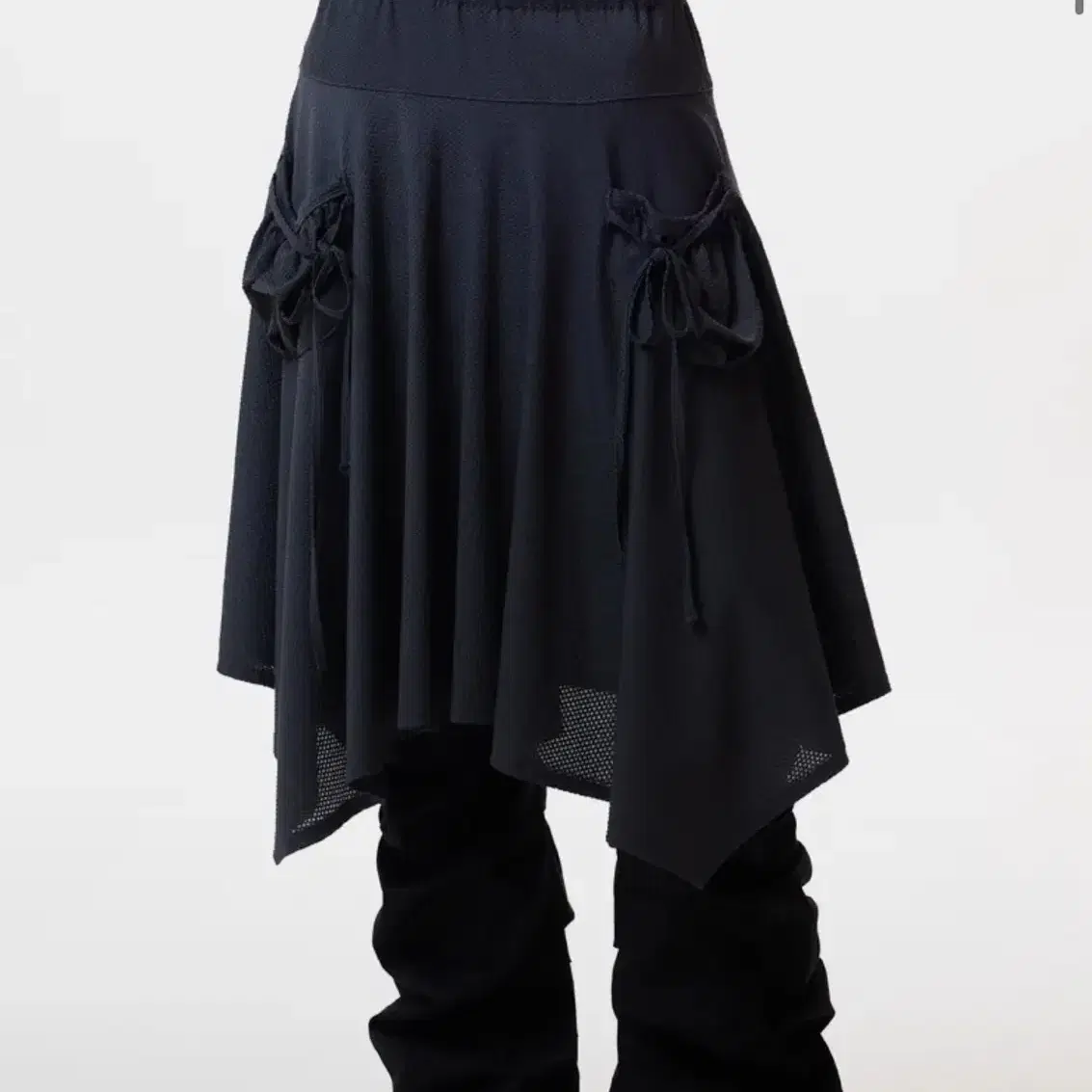 【LUVISTRUE】 SM SPANGLE OFFSHOULDER TEE ♥2Color 8/14 예약배송] SM SPANGLE OFFSHOULDER TEE(BLACK) - LUVISTRUE