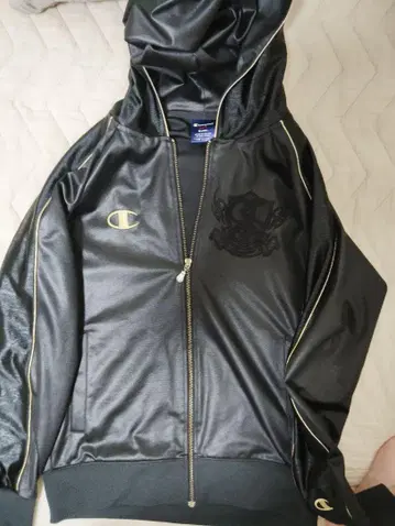 Champion S-MODE 시리즈 생산 종료 새상품급 겉옷만