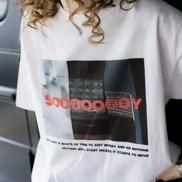 soyy. 그래픽 티셔츠 sooooooy