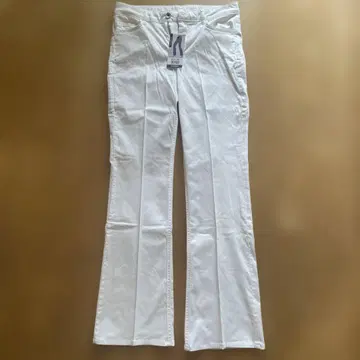 새상품! CALZEDONIA 플레어 핏 화이트 데님 L