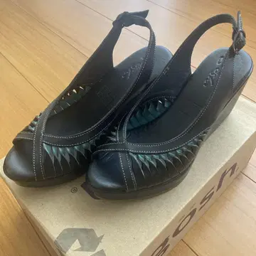 gosh 고쉬 블랙 샌들