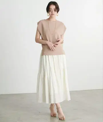 LARUTA(라루타) 코튼 보일 불규칙 절개 스커트 택 포함 새상품