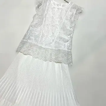 [새상품급] 화이트 레이스 프릴 소매 셋업