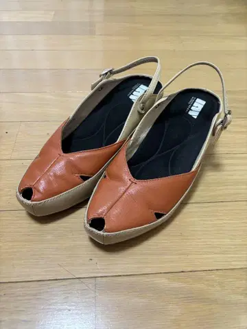 새상품급 라보키고시 웍스 웨지 샌들 24.0cm