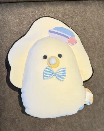 초롱초롱한 눈망울의 생굴  큼지막한 봉제 인형 굴