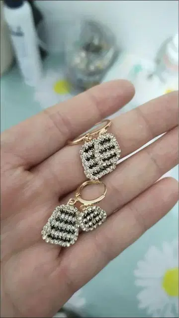스트라이프 비즈 귀걸이