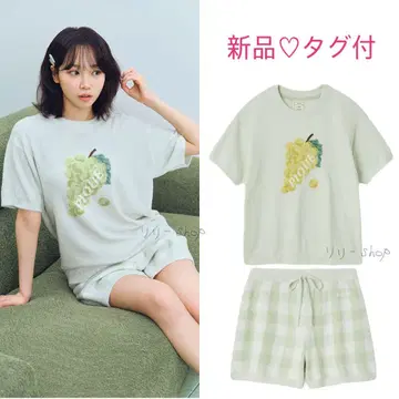 택 포함 새상품 젤라또피케 머스캣 패턴 자카드 풀오버 & 숏팬츠