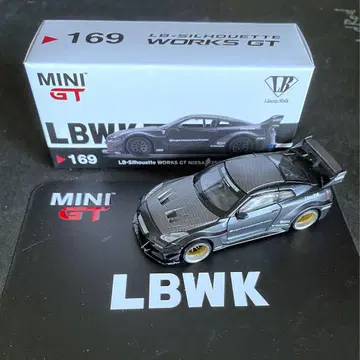 MINIGT LBWK GT-R R35 커스텀 제품