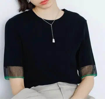 새상품급 소매 시어 리브 상의 시스루 리브 니트 반팔 블랙 M