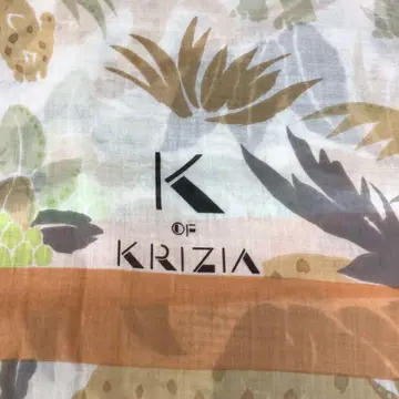 K of KRIZIA 동물 패턴 스카프