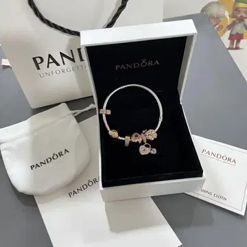 PANDORA 로즈 골드 매혹의 은하 팔찌 하트