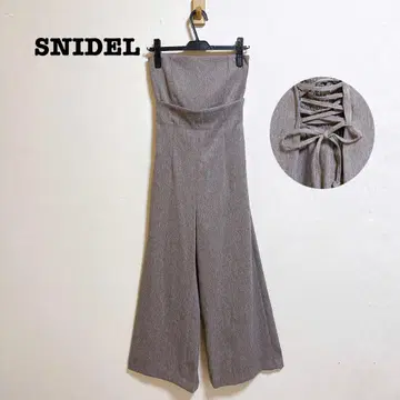 SNIDEL 허리 레이스업 베어 올인원
