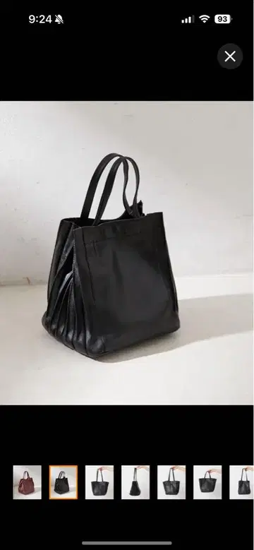 이아파피요네 블랙 가죽 플리츠 토트백