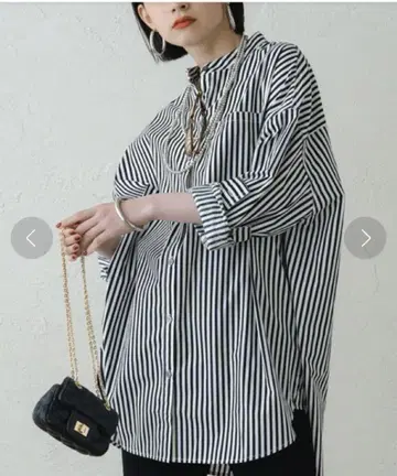 LOUNGEDRESS 밴드 카라 스트라이프 셔츠