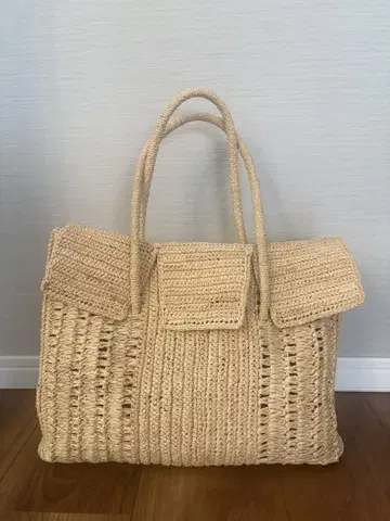 MAISON N.H PARIS DAHLIA 내부 포켓 부착 플랩 토트