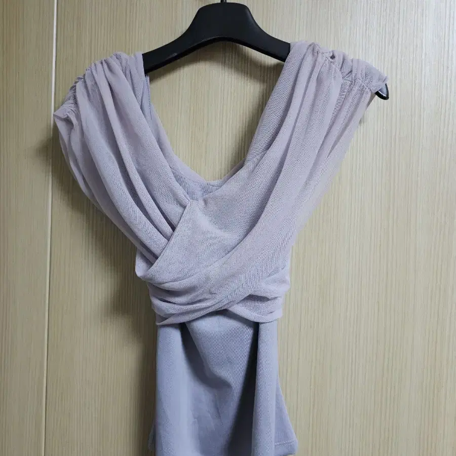 【Grace U】 韓国人気★ Sis Top (XS-S, M-L) Sis Top (Black) - GRACE U