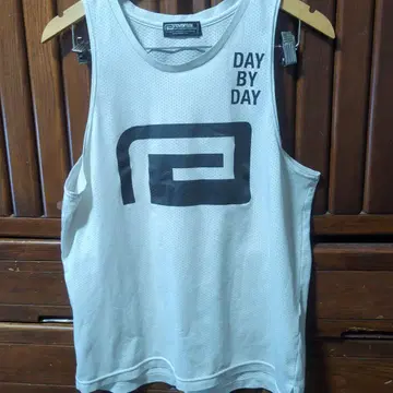 reversal DAY BY DAY 탱크탑