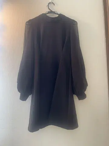 ROJITA 블랙 튤 슬리브 원피스