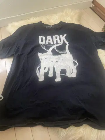 DARK 고양이 프린트 티셔츠