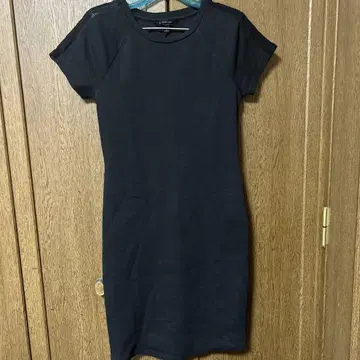 Armani Exchange 블랙 반팔 미니 원피스 S