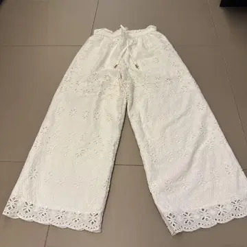 Re.verofonna 자수 화이트 와이드 팬츠