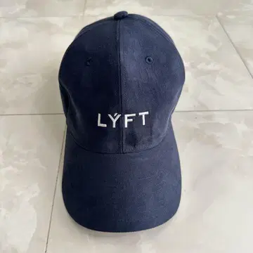 LYFT 네이비 컬러 캡