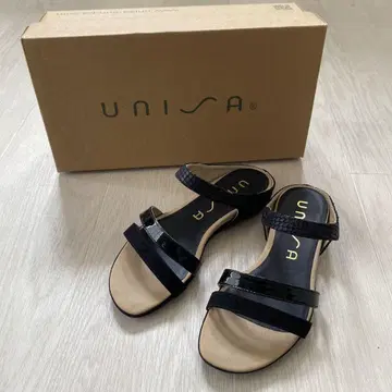미사용 새상품 UNISA 스페인산 이소재 콤비 플랫 샌들 블랙