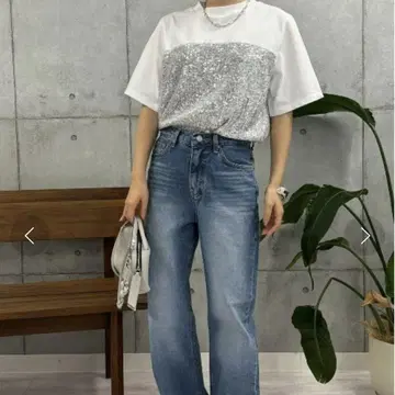 ROSIEE 로지 스팽글 뷔스티에풍 T셔츠 캐주얼 화이트