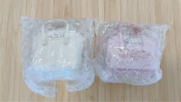 질 바이 질 스튜어트 비쥬 로얄 토트 가챠 화이트 핑크