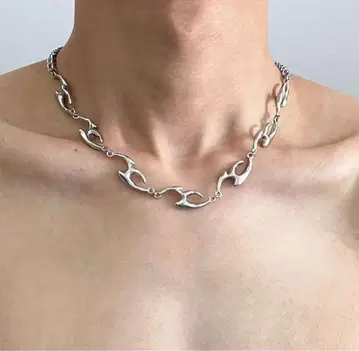 실버 체인 목걸이