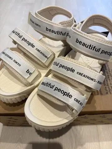 beautiful people Shaka 화이트 샌들