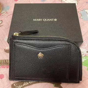 MARY QUANT 블랙 프래그먼트 케이스