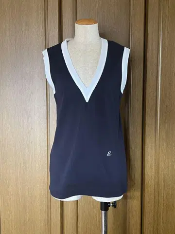 미사용품 매디슨 블루 MADISONBLUE 25SS 상의 네이비