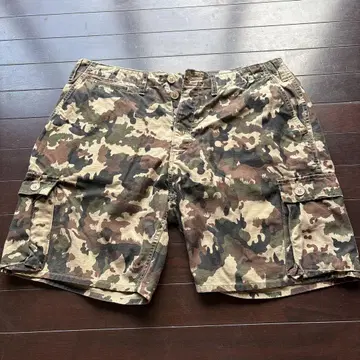 FAT 카모플라쥬 카고 숏 팬츠