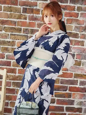새상품 유카타 다크 네이비 바탕에 화이트 리프