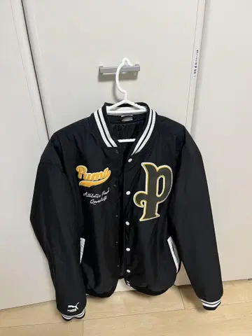 Puma 블랙 바시티 자켓
