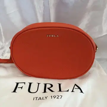 FURLA 오렌지 타원형 숄더백