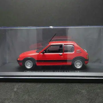 1/43 푸조 205