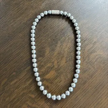 쁘띠 소와르(도쿄 소와르) 자석 목걸이 길이 39cm 8mm 구슬