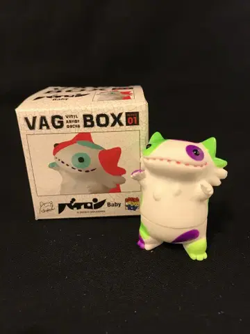 프레스테이지 VAG BOX 01 퍼플라이트 그린 바이론
