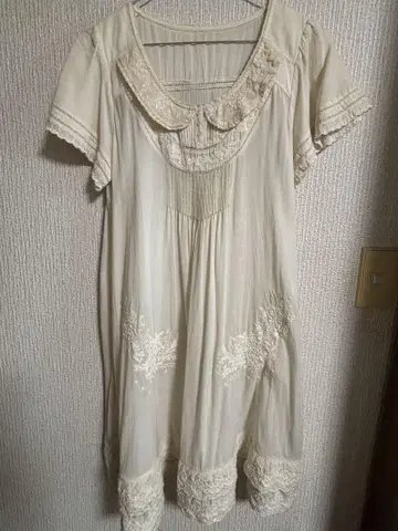 Cherir la femme 비즈 자수 원피스