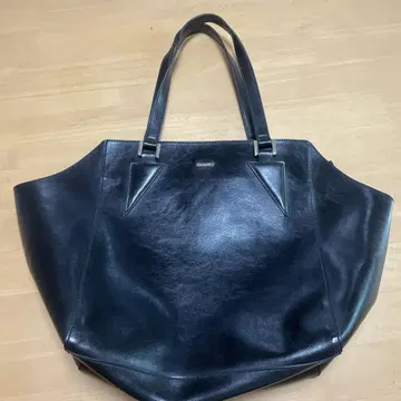 moussy 블랙 가죽 토트백