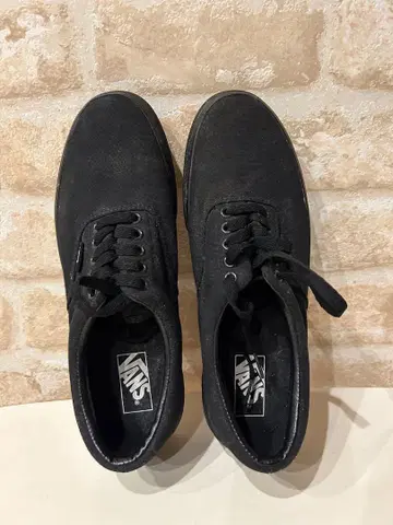VANS 블랙 스웨이드 스니커즈